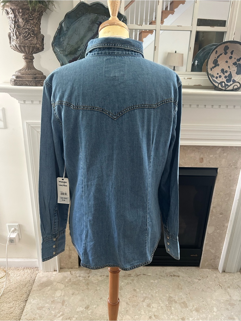 Wrangler X Lainey Light Blue Denim Western Snap-Front Shirt - Picture 10 of 13